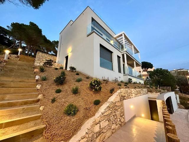 Villa en venta en Lloret De Mar