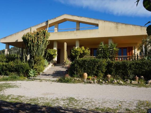 Villa en venta en Lloseta