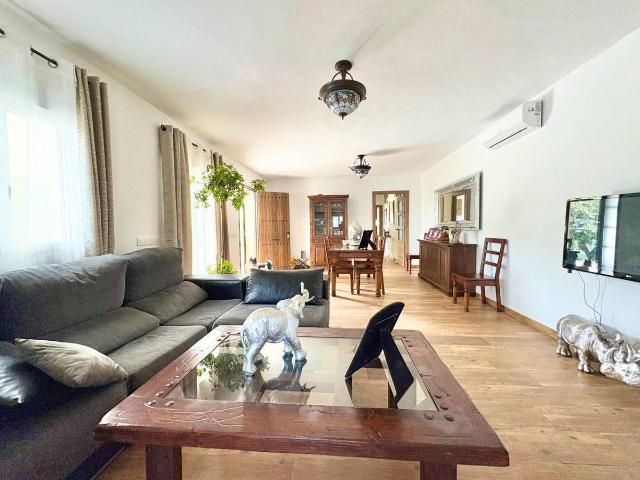 Villa en venta en Lloseta