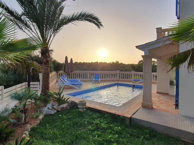 Villa en venta en Llucmayor