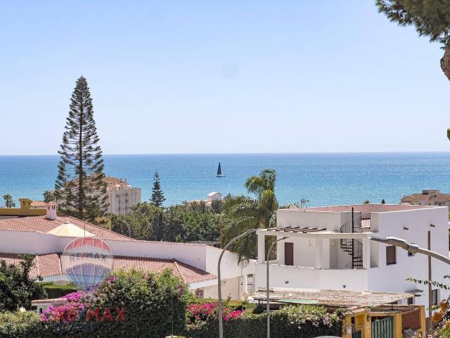 Villa en venta en Rincón De La Victoria