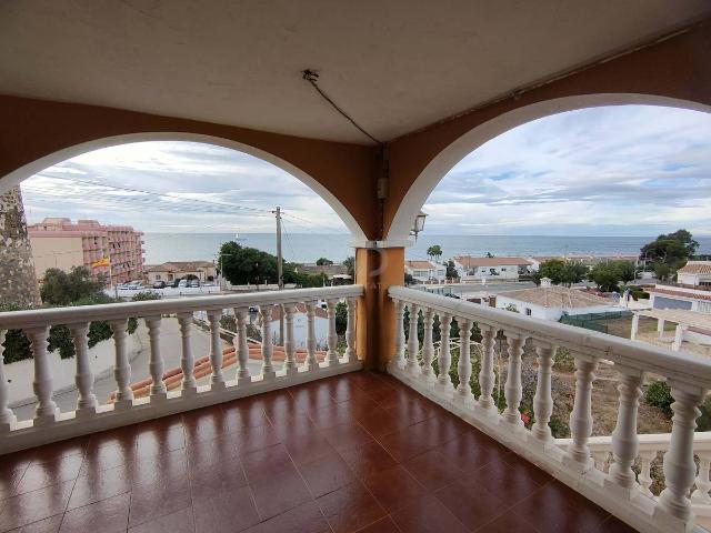 Chalet en venta en Rincón De La Victoria, Málaga