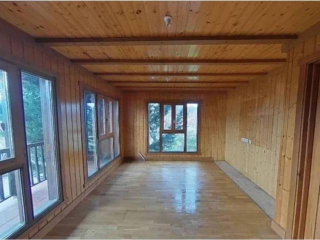 Villa en venta en Lobios