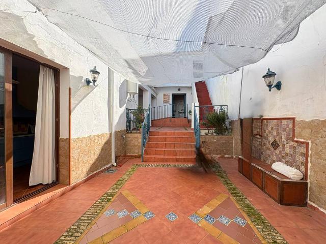 Chalet en venta en Lobón, Extremadura