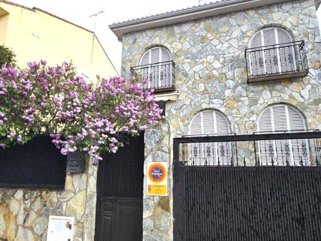 Chalet en venta en Loeches, Madrid