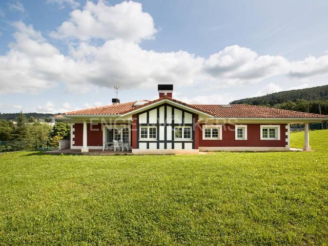 Villa en venta en Loiu, Zabaloetxe