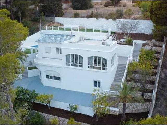 Villa en venta en Altea