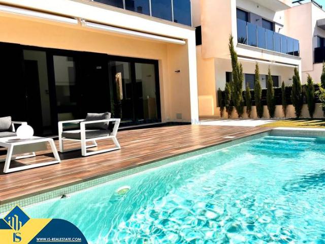 Villa en venta en Orihuela, Obispo Rocamora