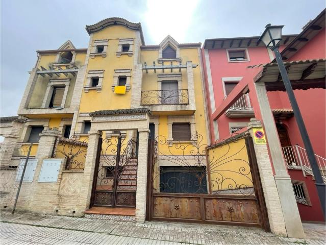 Villa en venta en Lopera