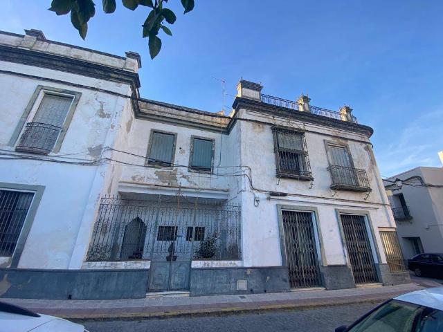 Chalet en venta en Lora Del Río, Andalucía