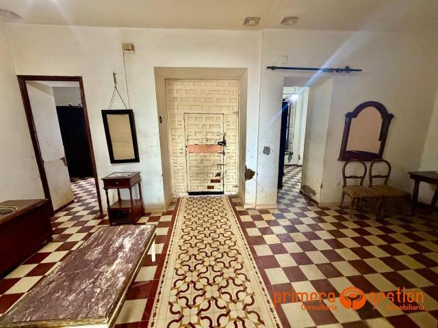 Chalet en venta en Lora Del Río, Andalucía
