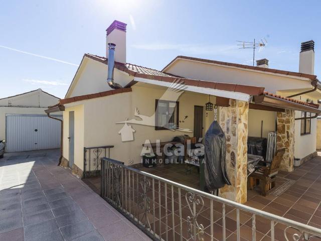 Chalet en venta en Loranca De Tajuña, Guadalajara