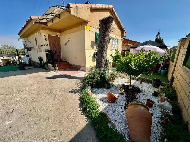 Chalet en venta en Loranca De Tajuña, Castilla-La Mancha