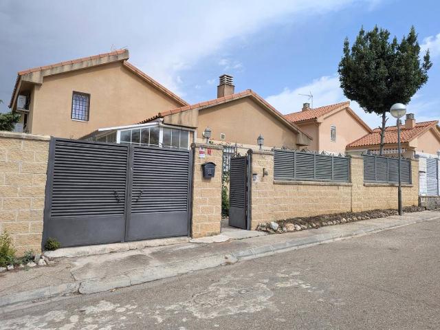 Chalet en venta en Loranca De Tajuña, Castilla-La Mancha