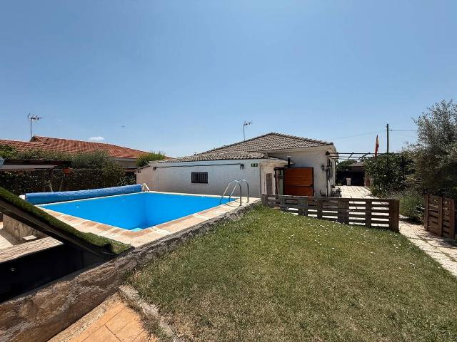 Villa en venta en Loranca De Tajuña