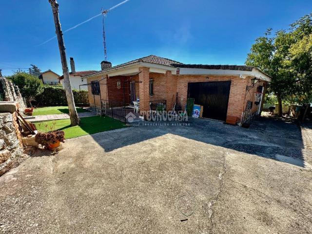 Chalet en venta en Loranca De Tajuña, Guadalajara