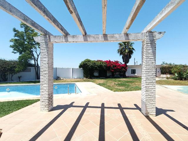 Chalet en venta en Los Barreros, Espartinas