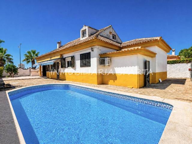Chalet en venta en Los Barreros, Espartinas