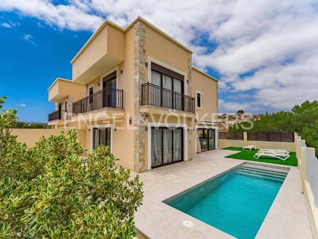 Chalet en venta en Los Cuervos, Granadilla de Abona