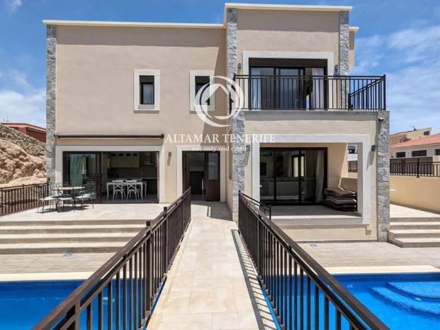 Chalet en venta en Los Cuervos, Granadilla de Abona