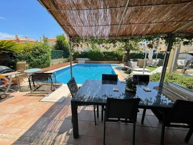 Chalet en venta en Urbanización El Chaparral, Los Barrios