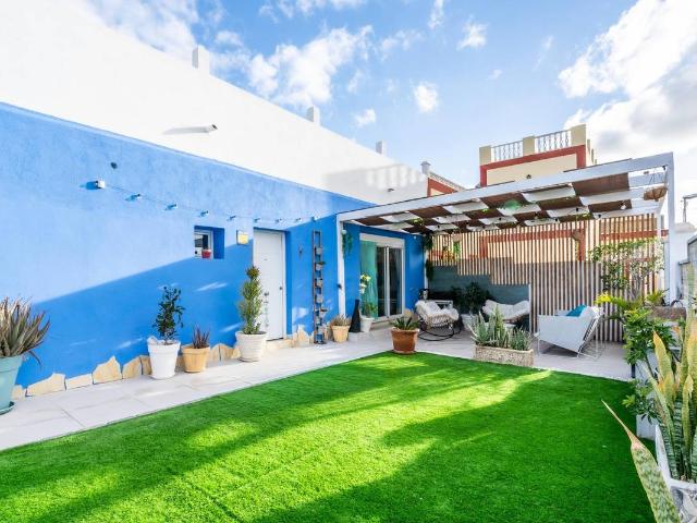 Chalet en venta en Los Cuervos, Granadilla de Abona