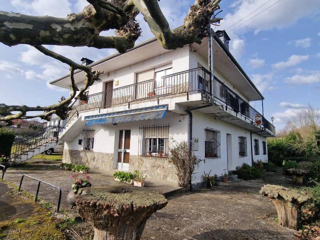 Chalet en venta en Arzúa, Galicia