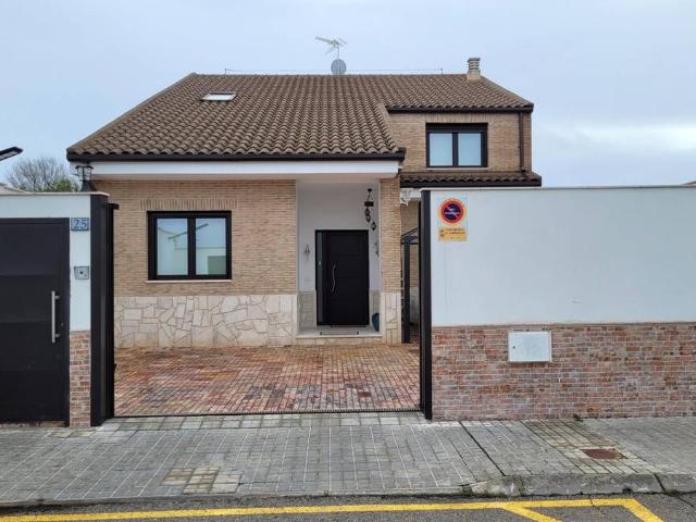 Chalet en venta en Ciempozuelos, Madrid