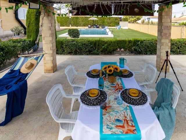 Villa en venta en Molina De Segura, Torrealta