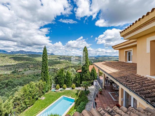 Chalet en venta en Venturada, Madrid
