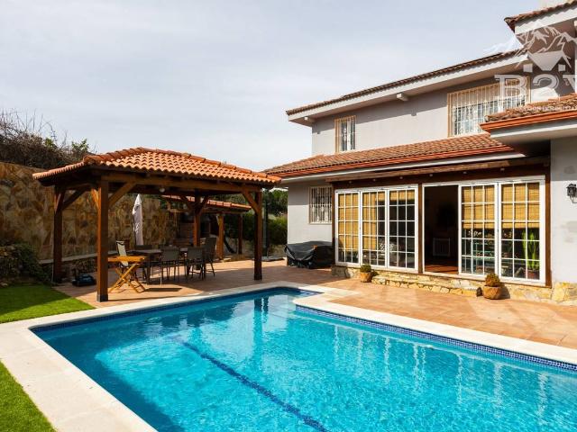 Chalet en venta en Venturada, Madrid