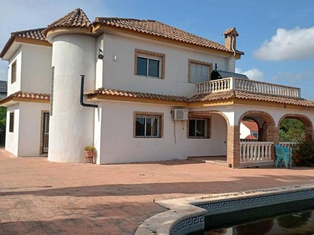 Chalet en venta en La Hoya de Buñol, Valencia
