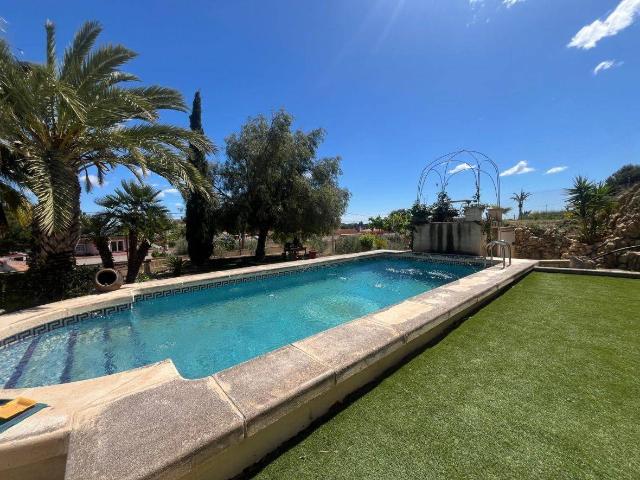 Chalet en venta en San Vicente Del Raspeig, la Borinquen