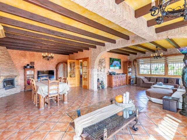 Villa en venta en San Vicente Del Raspeig, la Borinquen