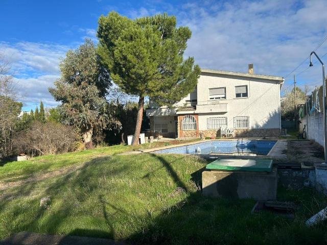 Chalet en venta en Villalbilla, Madrid