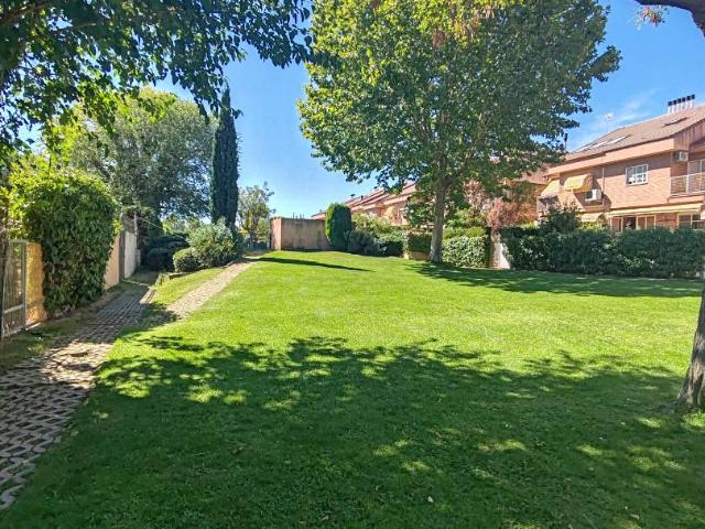 Chalet en venta en Villalbilla, Madrid