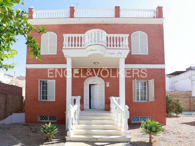 Chalet en venta en Los Palacios Y Villafranca, Andalucía
