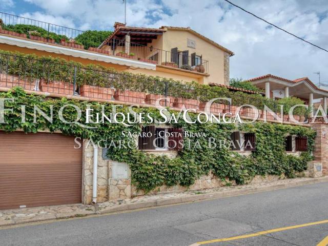 Villa en venta en Castell-platja D'aro