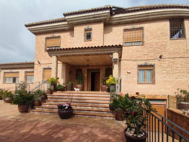 Chalet en venta en Los Ángeles, Ciudad Real