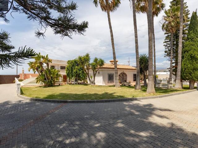 Villa en venta en Motril