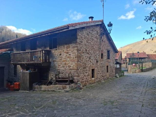 Chalet en venta en Los Tojos, Cantabria