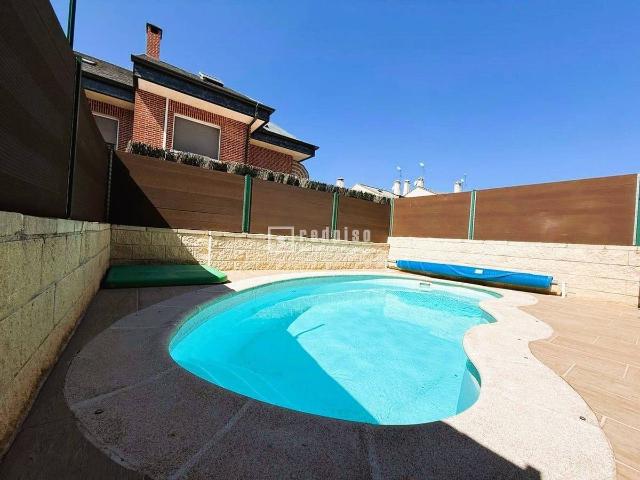 Villa en venta en Collado Villalba, La Estación