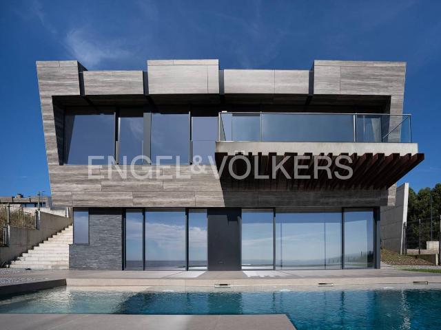 Chalet en venta en Luanco / Lluanco, Gozón