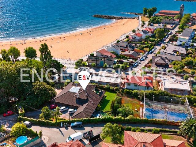 Chalet en venta en Los Laureles, Gozón