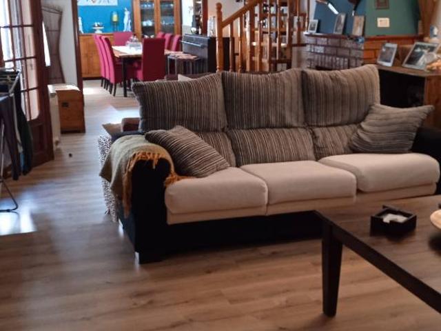 Chalet en venta en Luceni