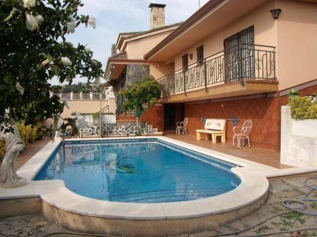 Villa en venta en Maçanet De La Selva