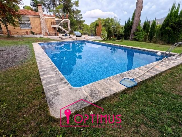 Chalet en venta en La Hoya de Buñol, Valencia