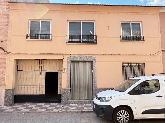 Villa en venta en Madridejos