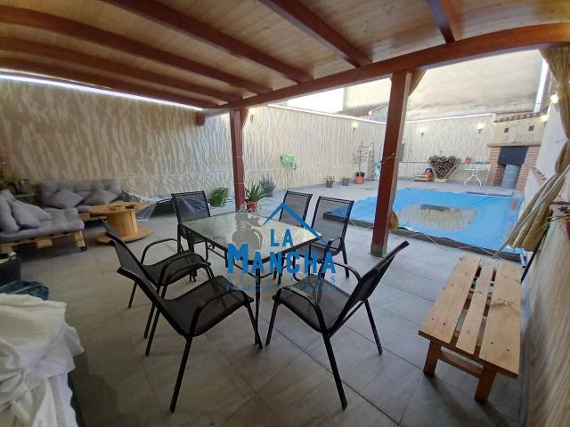 Chalet en venta en Madrigueras, Castilla-La Mancha