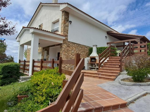 Chalet en venta en Sexmo de San Martín, Maello